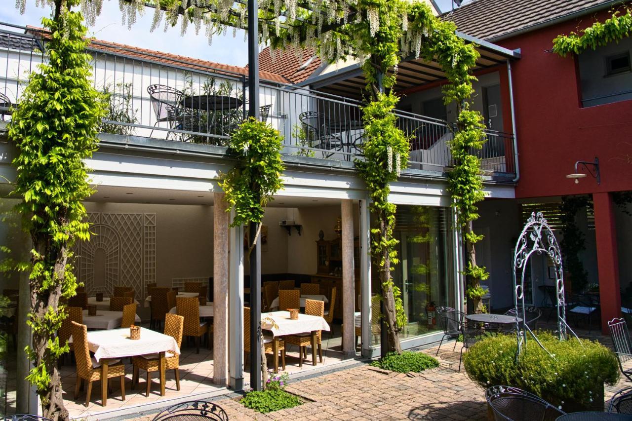 Arndt Hotel Garni รูสท์ ภายนอก รูปภาพ